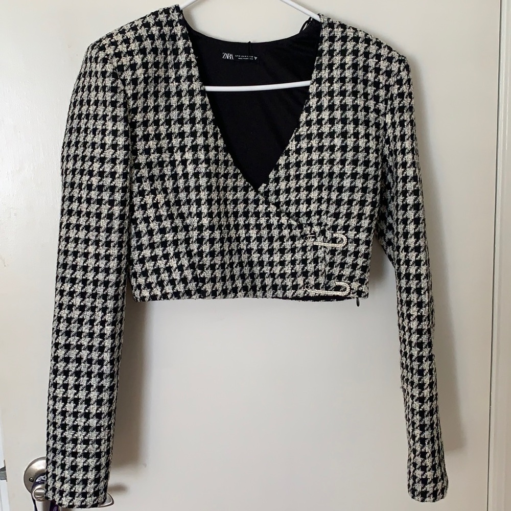 Houndstooth print cropped blazer top